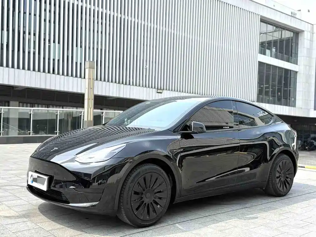 Tesla Model Y 2022 — фото 1