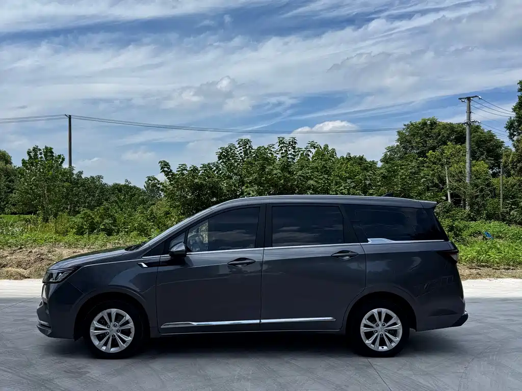 Wuling Jiachen 2023