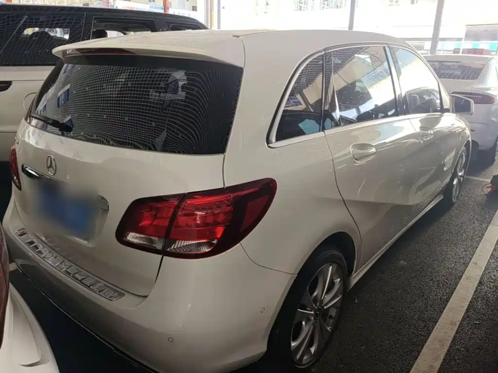 Mercedes-Benz B-Class 2019