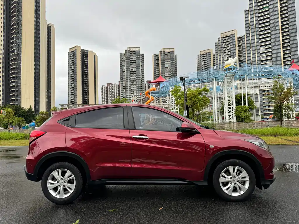 Honda Vezel 2015
