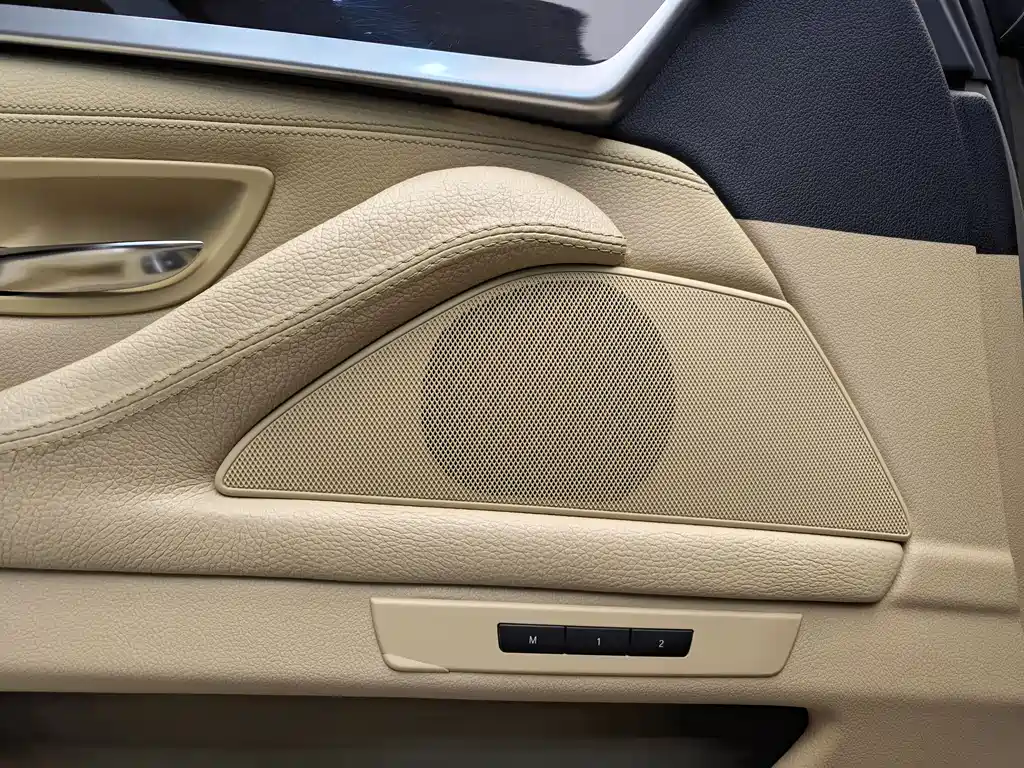 BMW 5 Series 2013 — фото 11