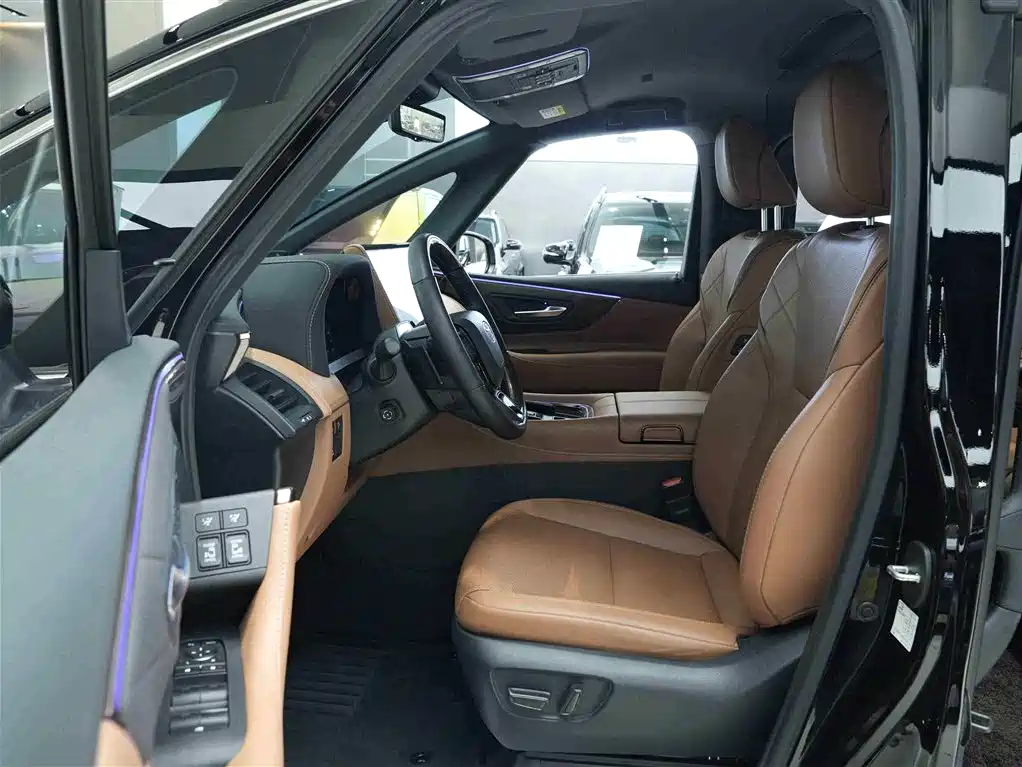 Toyota Alphard 2024 — фото 11