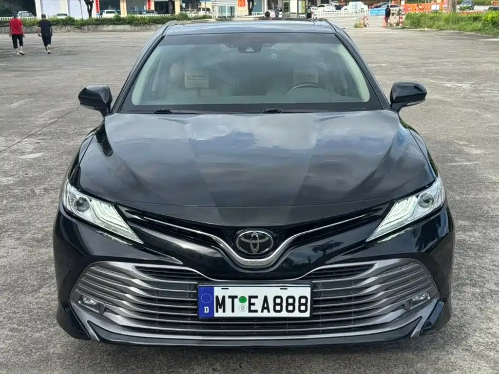 Toyota Camry 2019