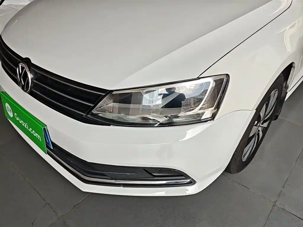Volkswagen Sagitar 2017 — фото 24