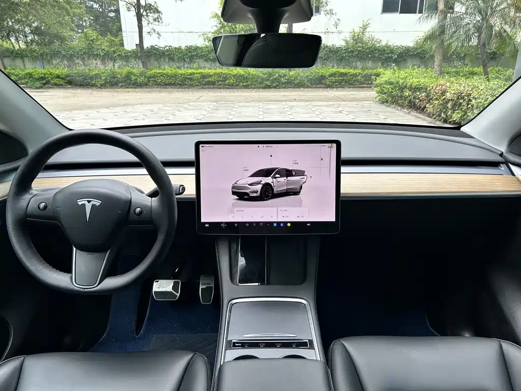 Tesla Model Y 2022 — фото 10