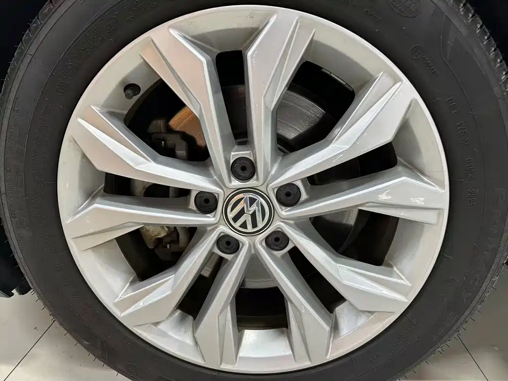 Volkswagen Magotan 2018 — фото 15