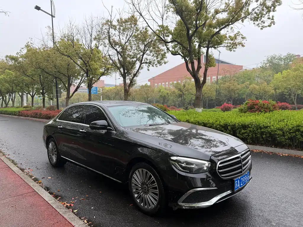 Mercedes-Benz E-Class 2022 — фото 3