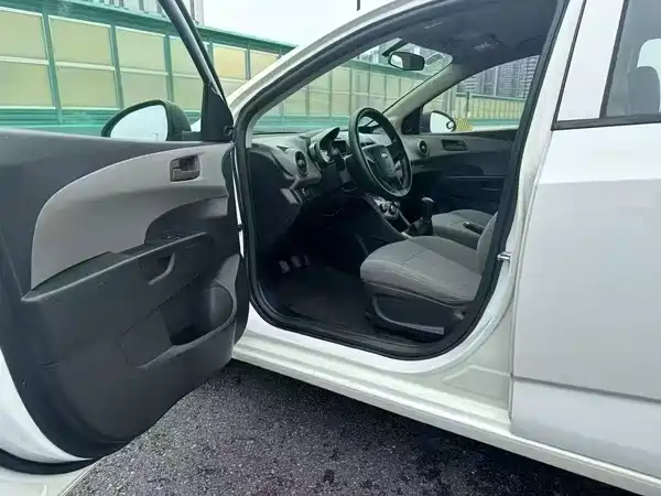 Chevrolet Aveo 2013