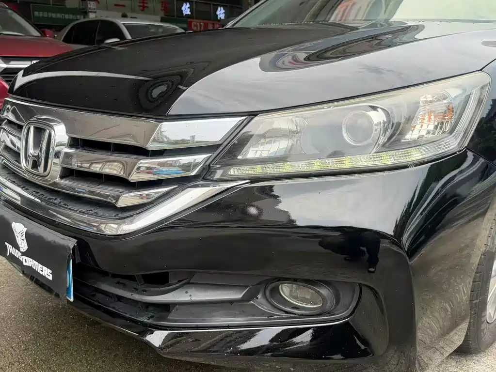 Honda Accord 2015 — фото 15
