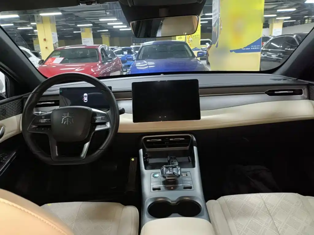 BYD Qin PLUS 2025 — фото 10