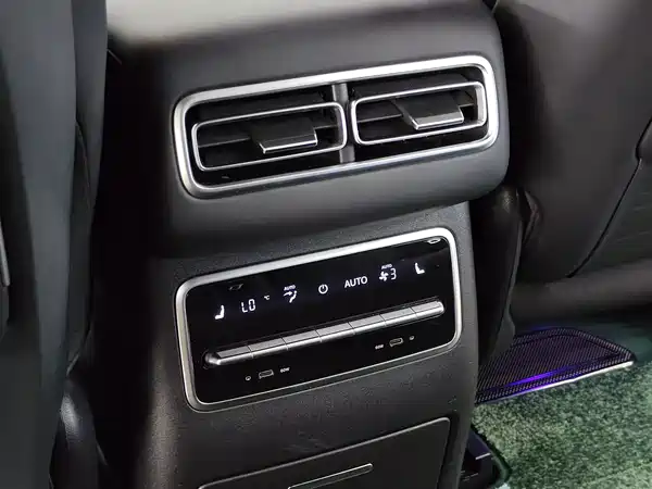 Li Auto L7 2024