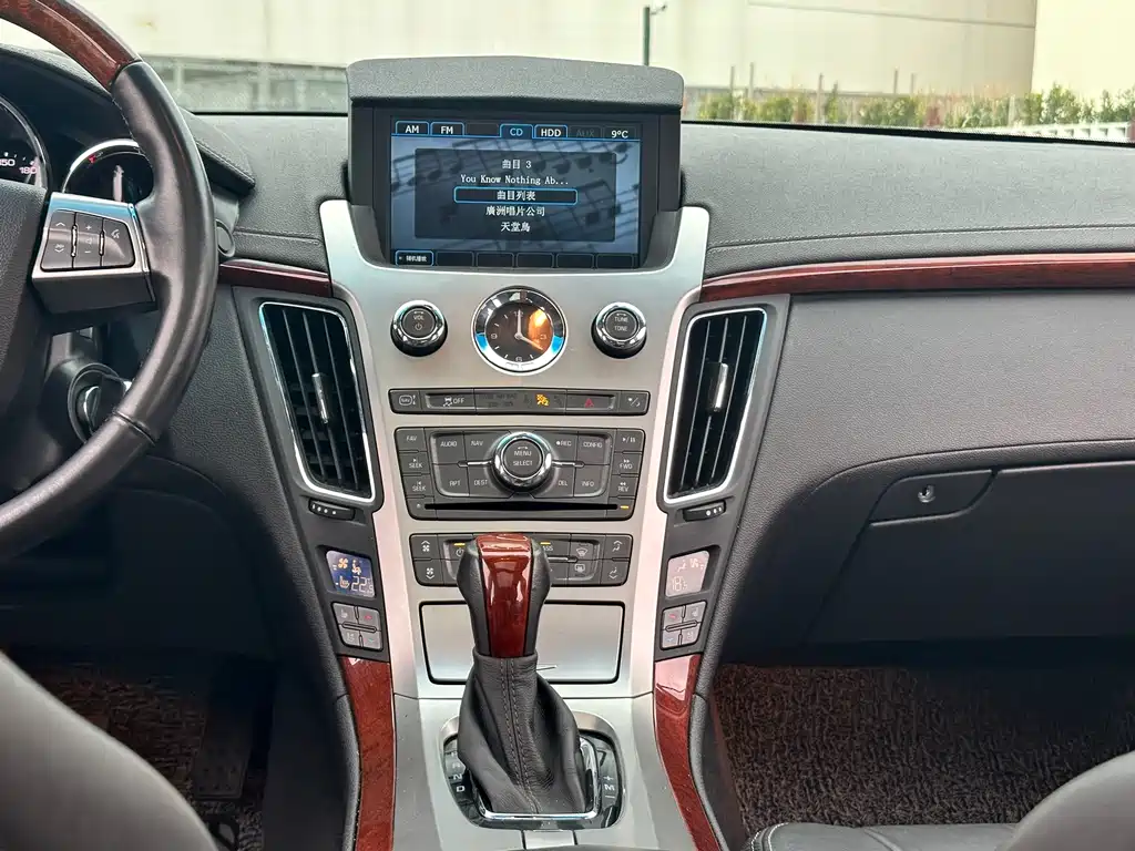 Cadillac CTS 2013 — фото 18