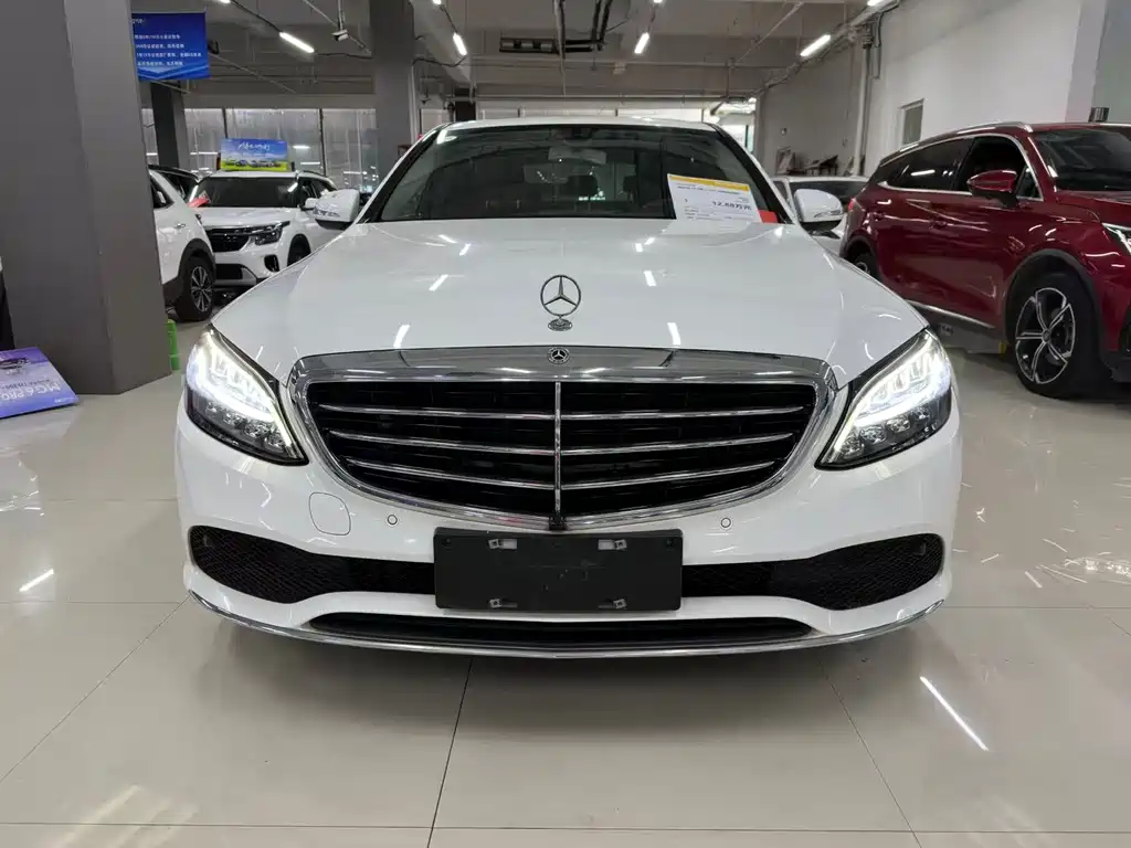 Mercedes-Benz C-Class 2019 — фото 2