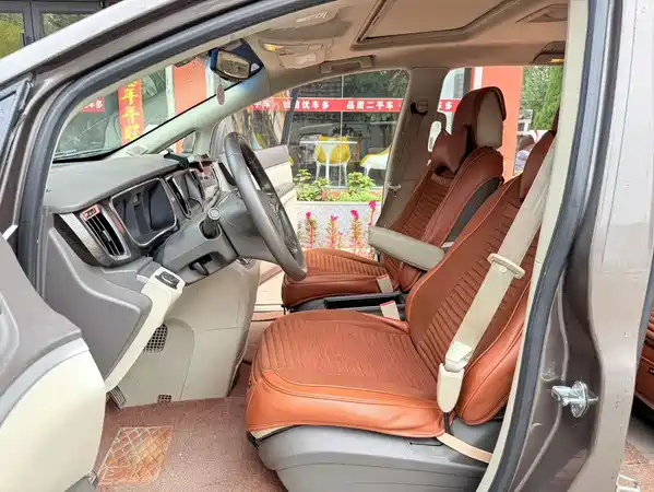 Buick GL8 2011