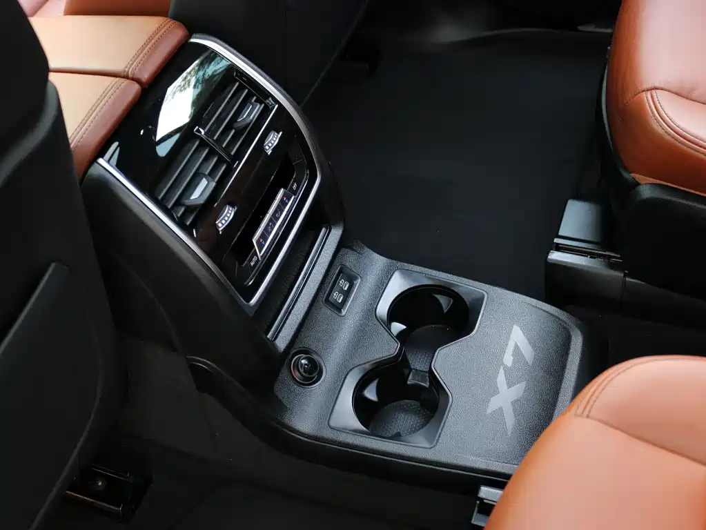 BMW X7 2021 — фото 11