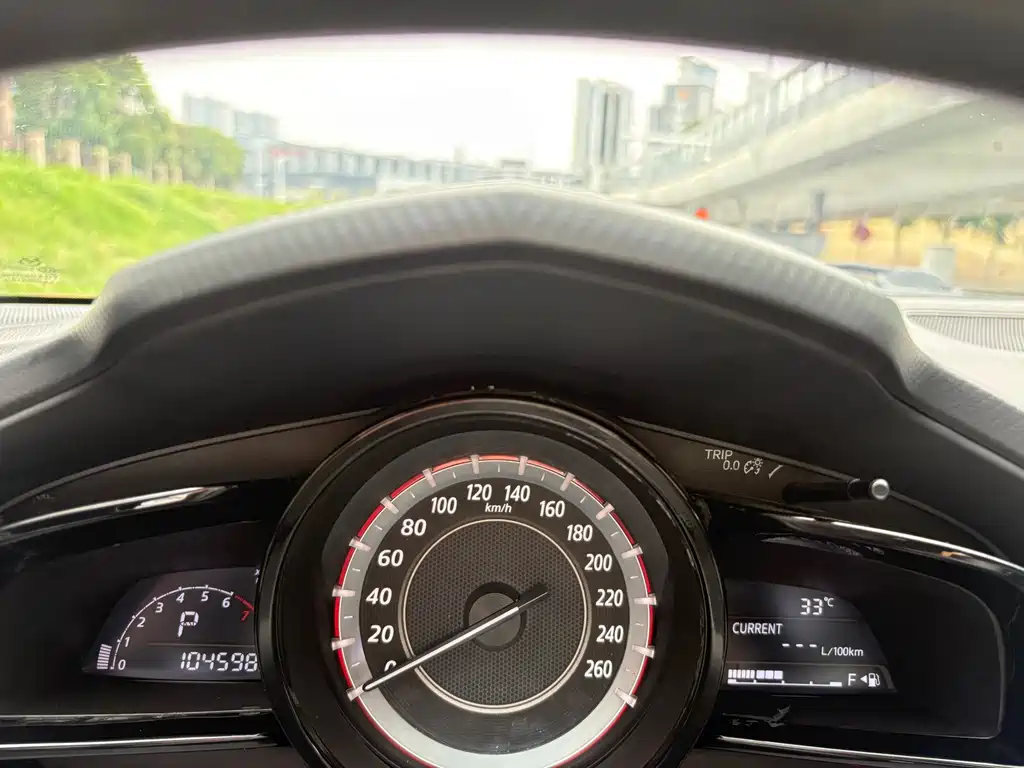 Mazda 3 Axela 2015 — фото 10