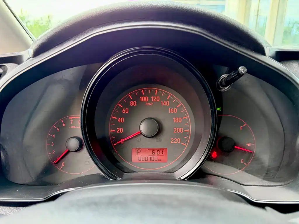 Honda Fit 2016 — фото 13