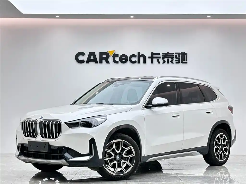 BMW X1 2024 — фото 1