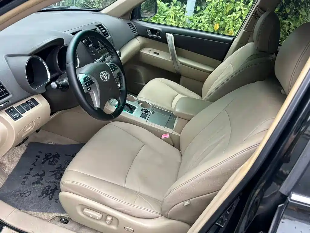 Toyota Highlander 2014