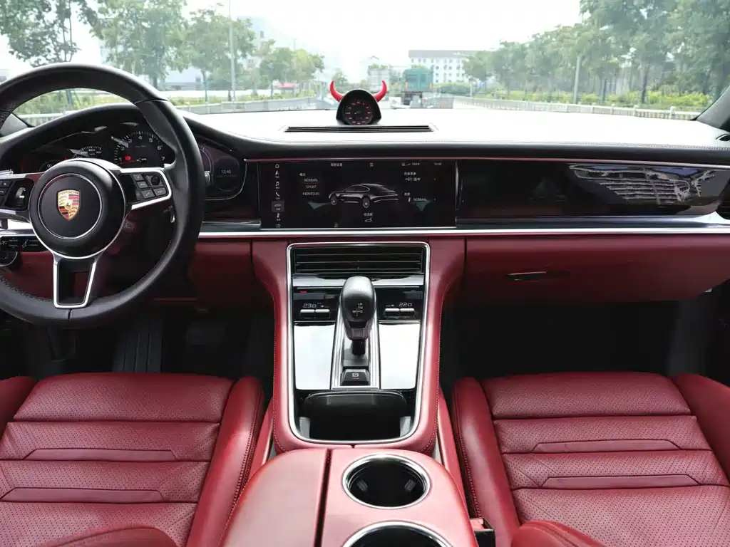 Porsche Panamera 2017 — фото 12