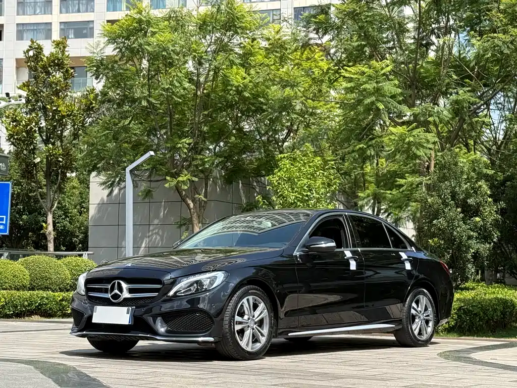 Mercedes-Benz C-Class 2017