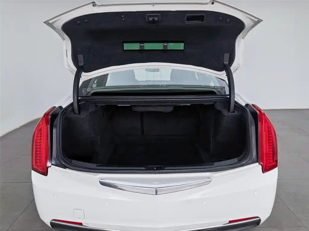 Cadillac ATS-L 2017 — фото 16