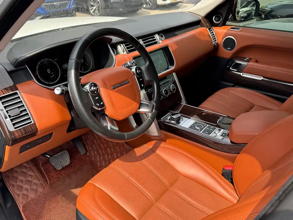 Land Rover Range Rover 2018 — фото 15