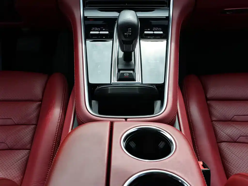 Porsche Panamera 2017 — фото 11
