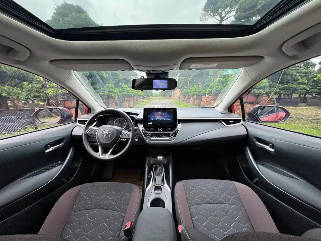 Toyota Corolla 2019 — фото 11