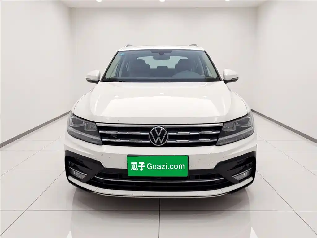 Volkswagen Tiguan L 2021 — фото 2
