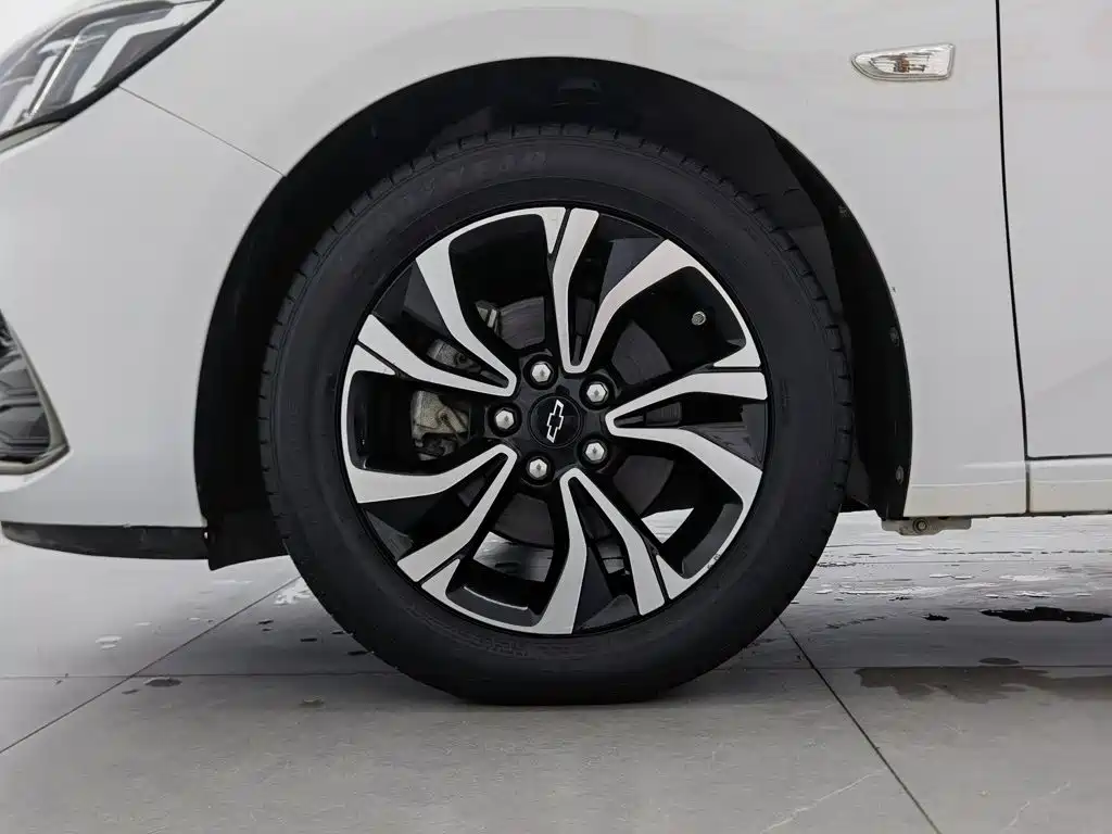 Chevrolet Cruze 2020 — фото 17