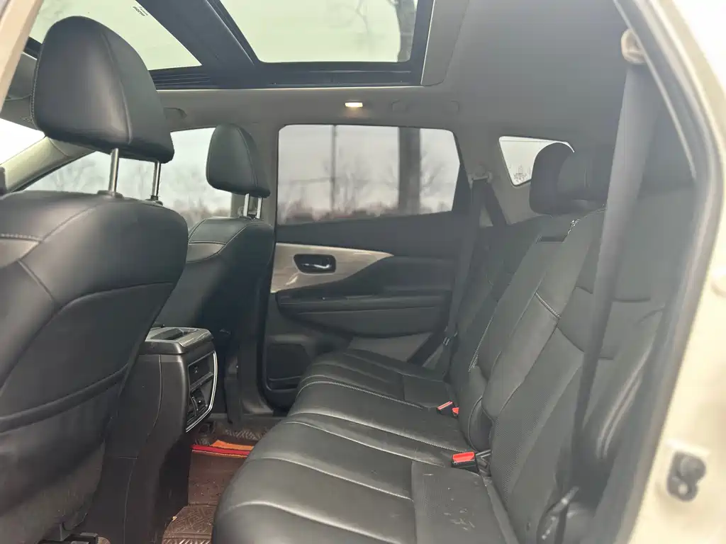 Toyota RAV4 2019 — фото 15