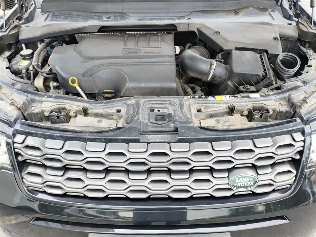 Land Rover Discovery Sport 2023 — фото 11