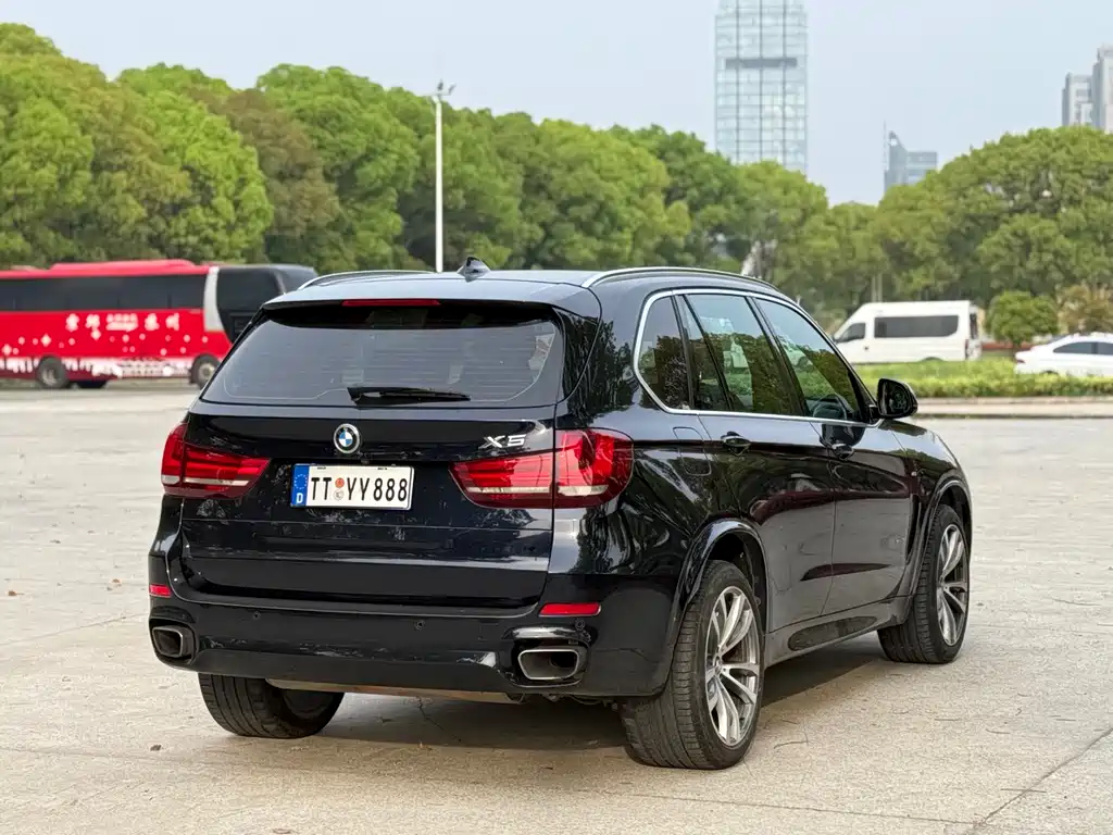 BMW X5 2018 — фото 13