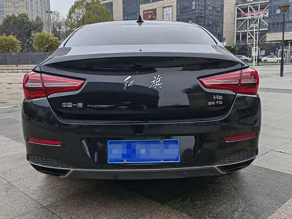Hongqi H5 2021 — фото 4