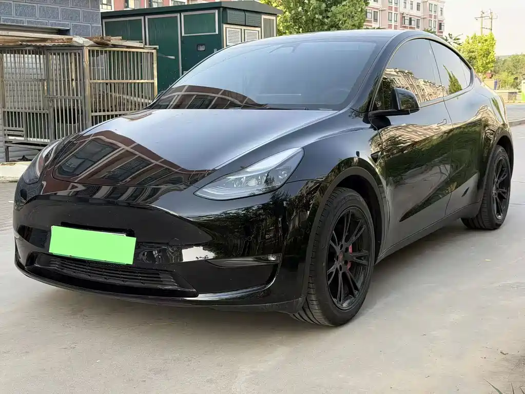 Tesla Model Y 2022 — фото 1