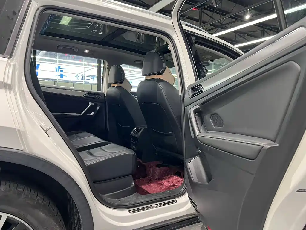 Volkswagen Tiguan L 2019 — фото 6
