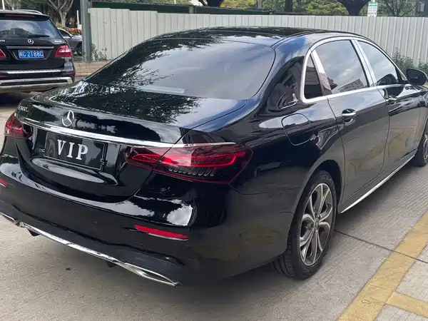 Mercedes-Benz E-Class 2021