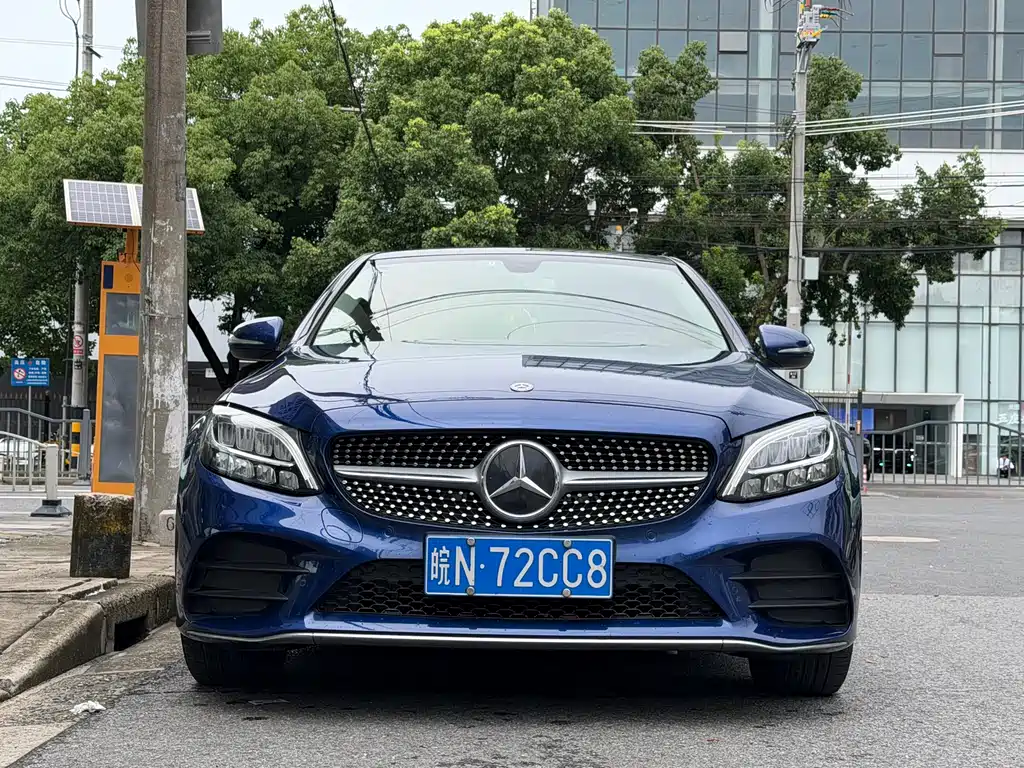Mercedes-Benz C-Class 2020