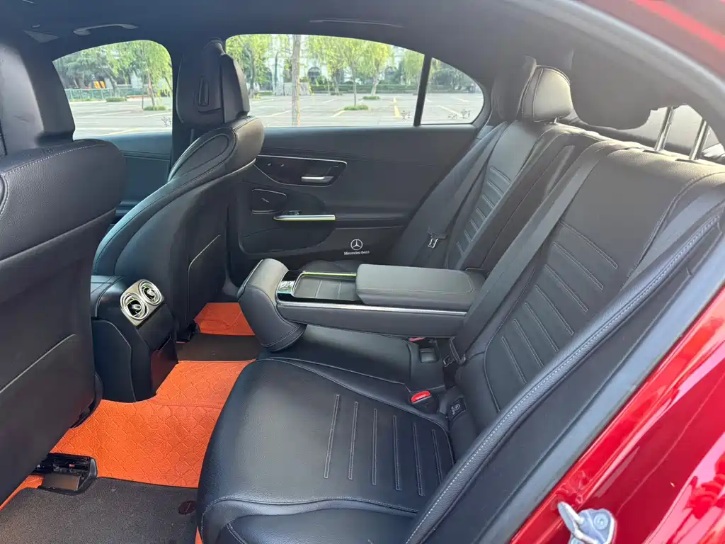 Mercedes-Benz C-Class 2022 — фото 14