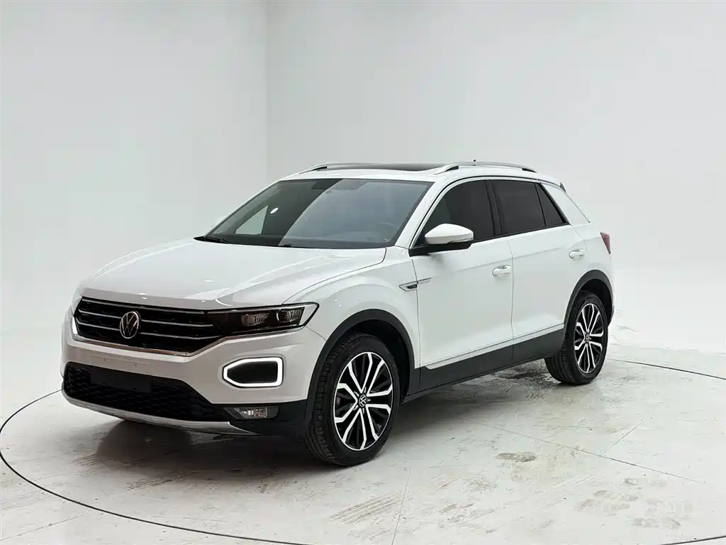 Volkswagen T-Roc 2022 — фото 1