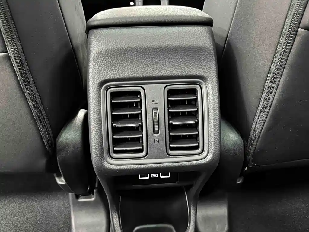 Honda Vezel 2024 — фото 16