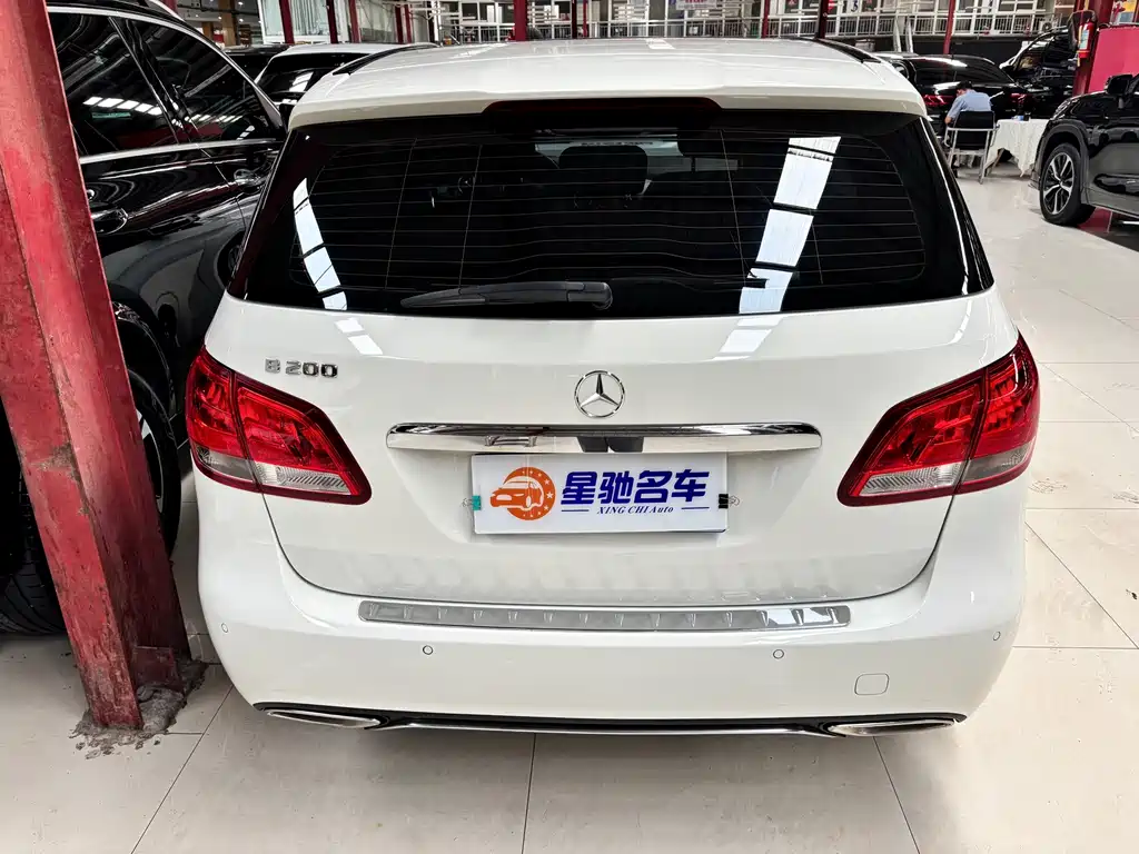Mercedes-Benz B-Class 2017 — фото 13