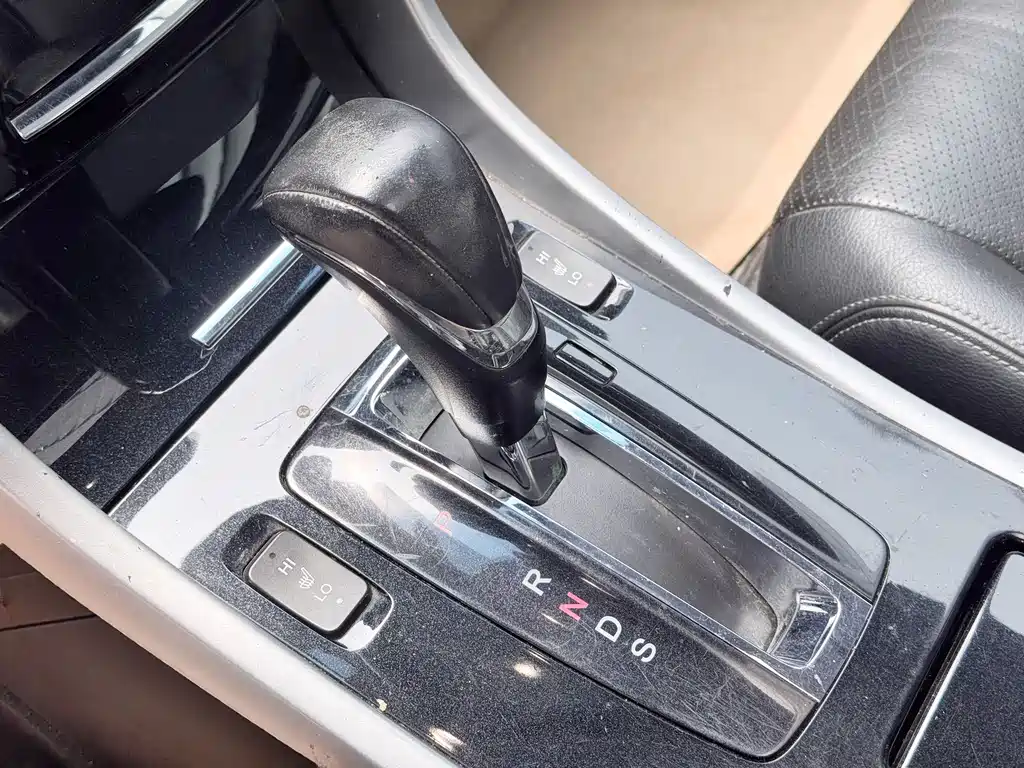Honda Accord 2016 — фото 18