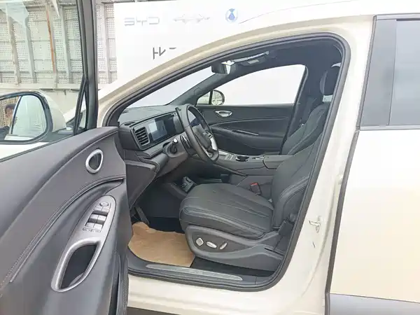 BYD Sealion 06 2025
