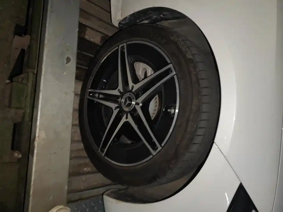 Mercedes-Benz C-Class 2023