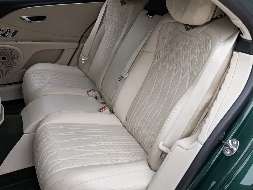 Bentley Flying Spur 2021 — фото 22