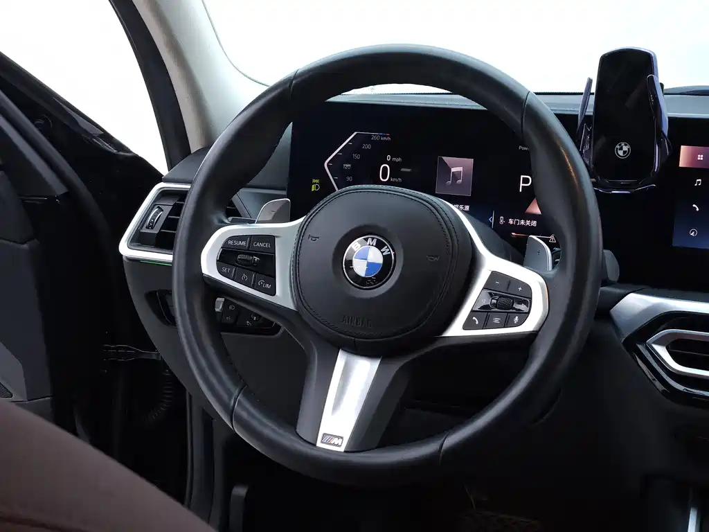 BMW 3 Series 2023 — фото 11