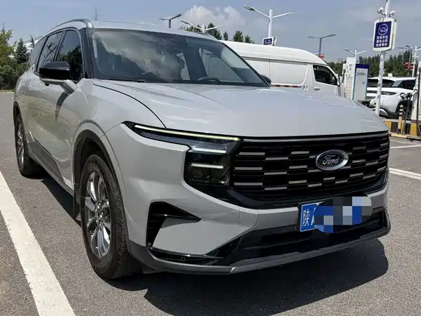 Ford Edge 2023