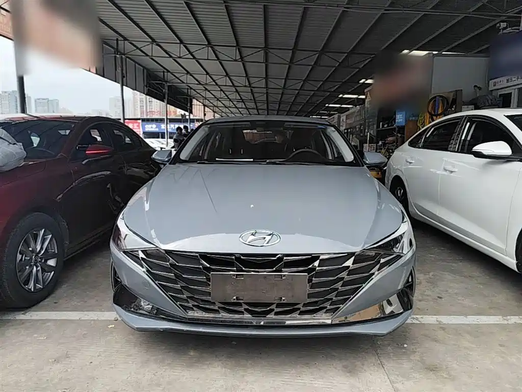 Hyundai Elantra 2021